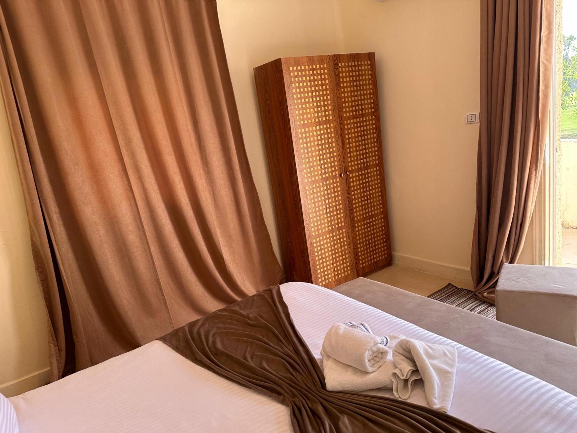 Golf Pyramids View Hotel Kafret el-Gabal Exterior foto
