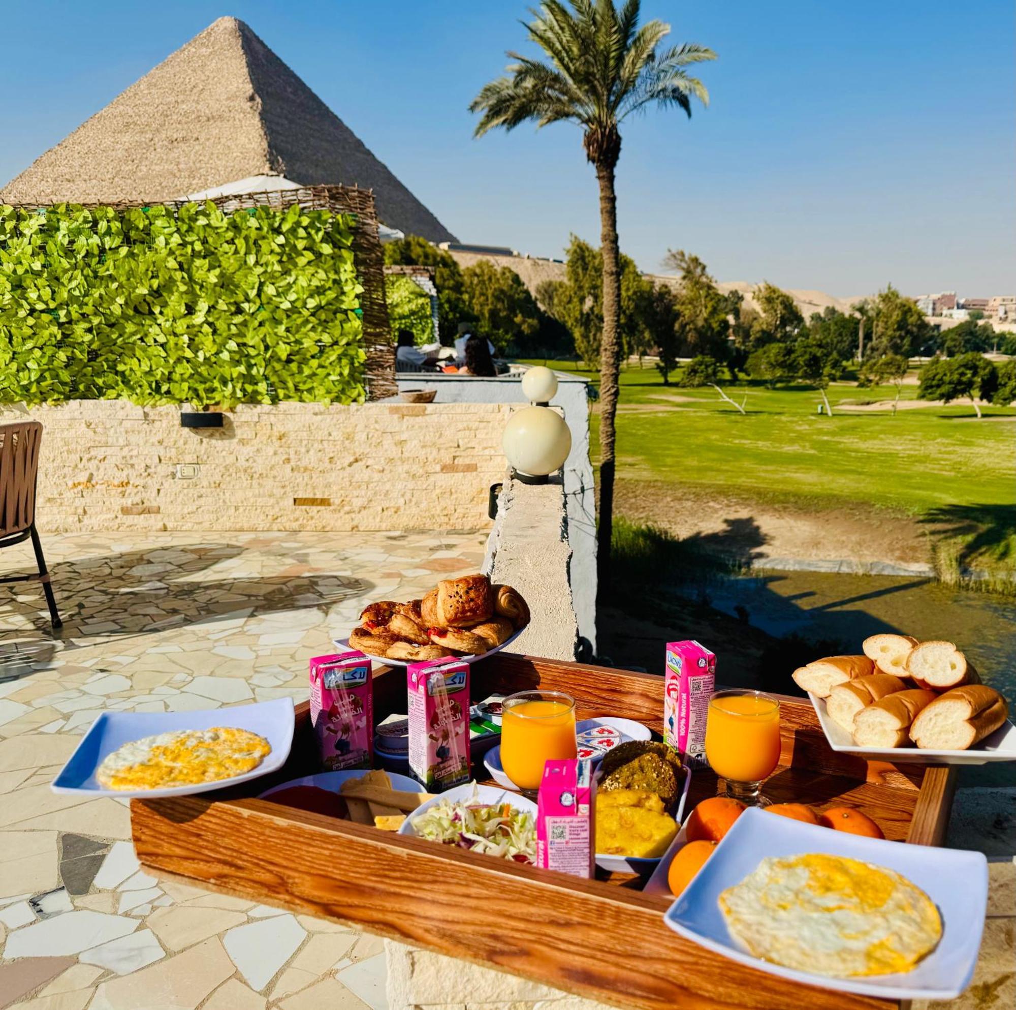 Golf Pyramids View Hotel Kafret el-Gabal Exterior foto